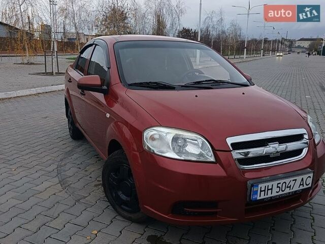 Красный Шевроле Авео, объемом двигателя 1.5 л и пробегом 126 тыс. км за 4000 $, фото 1 на Automoto.ua