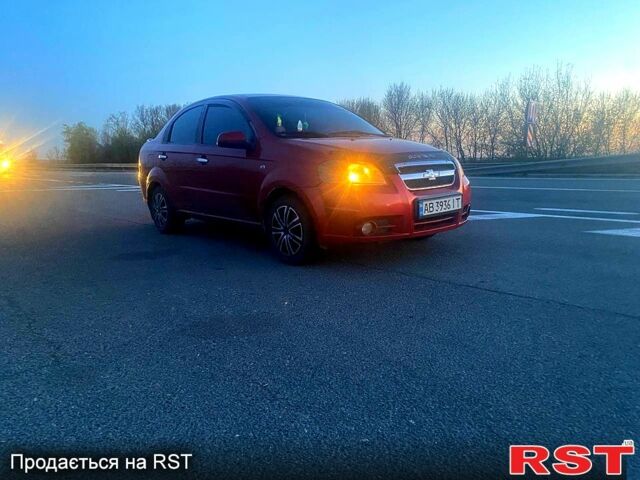Красный Шевроле Авео, объемом двигателя 1.5 л и пробегом 280 тыс. км за 3000 $, фото 1 на Automoto.ua
