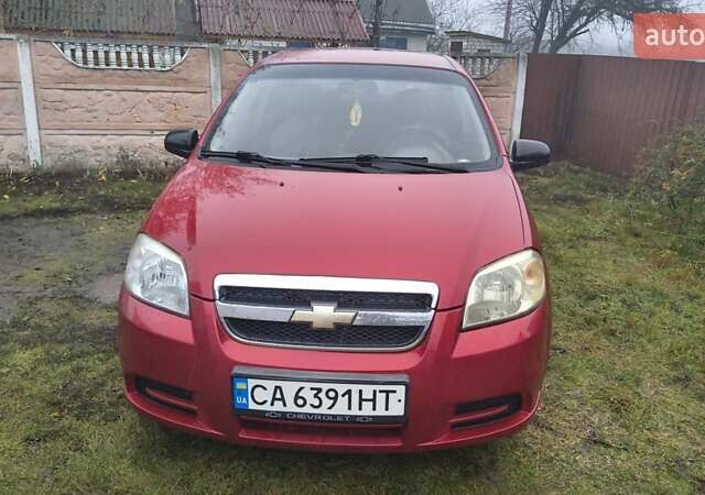 Красный Шевроле Авео, объемом двигателя 1.5 л и пробегом 215 тыс. км за 3000 $, фото 1 на Automoto.ua