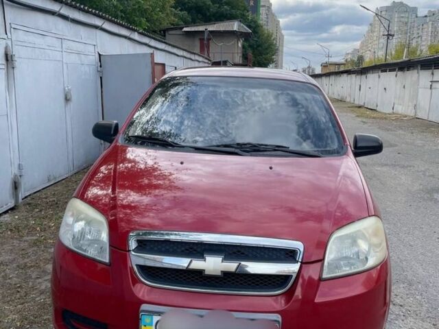 Красный Шевроле Авео, объемом двигателя 1.5 л и пробегом 320 тыс. км за 2900 $, фото 1 на Automoto.ua