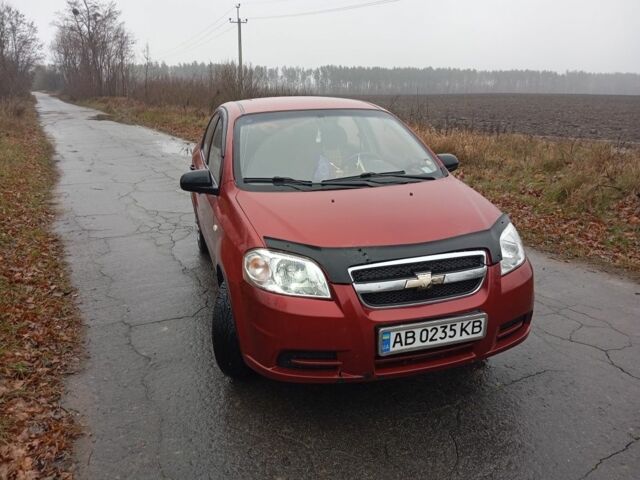 Красный Шевроле Авео, объемом двигателя 1.5 л и пробегом 234 тыс. км за 3200 $, фото 1 на Automoto.ua