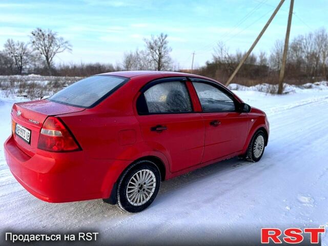Красный Шевроле Авео, объемом двигателя 1.5 л и пробегом 150 тыс. км за 2500 $, фото 1 на Automoto.ua