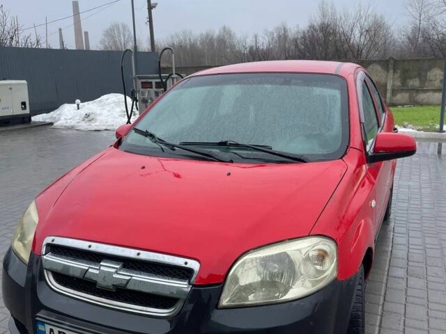 Красный Шевроле Авео, объемом двигателя 0 л и пробегом 280 тыс. км за 1300 $, фото 1 на Automoto.ua
