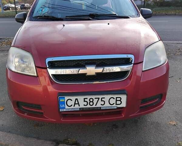 Красный Шевроле Авео, объемом двигателя 1.5 л и пробегом 228 тыс. км за 3700 $, фото 1 на Automoto.ua