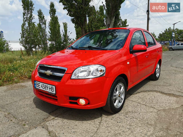 Красный Шевроле Авео, объемом двигателя 1.4 л и пробегом 171 тыс. км за 5900 $, фото 1 на Automoto.ua