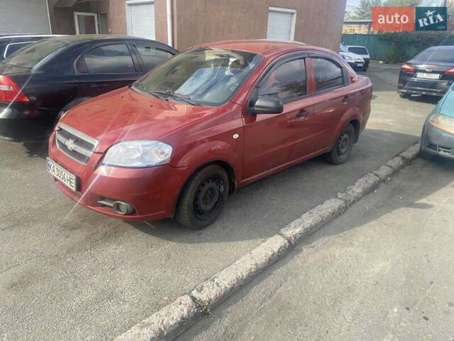Красный Шевроле Авео, объемом двигателя 1.5 л и пробегом 412 тыс. км за 3900 $, фото 1 на Automoto.ua