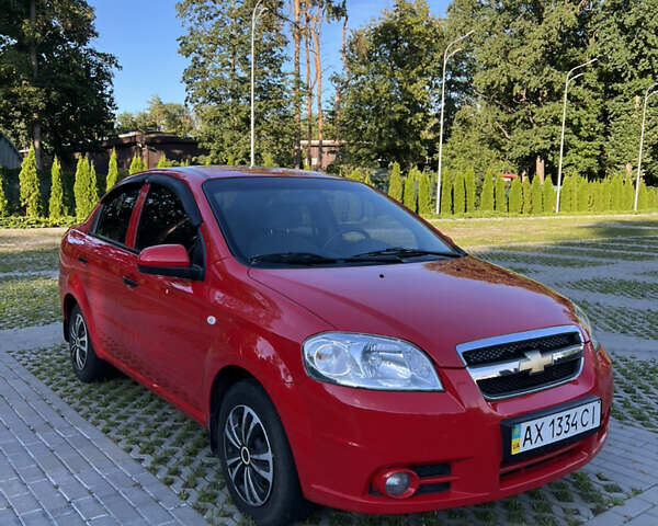 Червоний Шевроле Авео, об'ємом двигуна 1.5 л та пробігом 79 тис. км за 5000 $, фото 1 на Automoto.ua