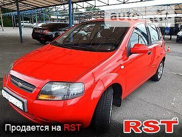 Красный Шевроле Авео, объемом двигателя 1.5 л и пробегом 90 тыс. км за 5200 $, фото 1 на Automoto.ua