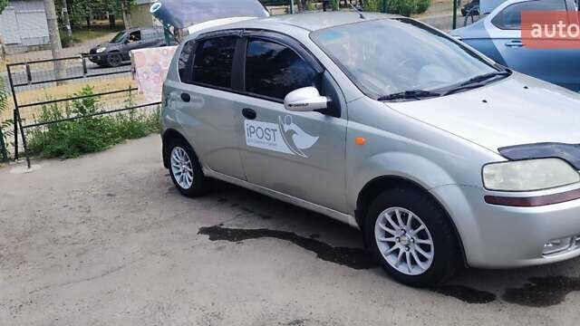 Шевроле Авео, объемом двигателя 1.5 л и пробегом 370 тыс. км за 3200 $, фото 1 на Automoto.ua