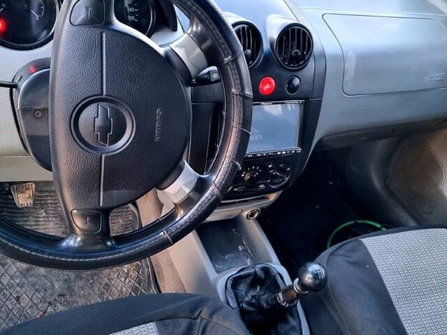 Шевроле Авео, об'ємом двигуна 16 л та пробігом 250 тис. км за 1400 $, фото 1 на Automoto.ua