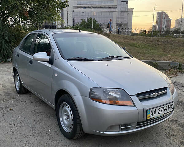 Шевроле Авео, объемом двигателя 1.5 л и пробегом 180 тыс. км за 3650 $, фото 1 на Automoto.ua
