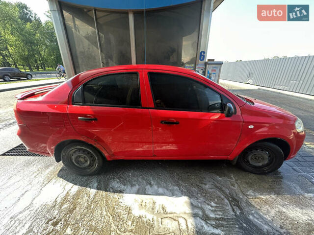 Шевроле Авео, объемом двигателя 1.5 л и пробегом 325 тыс. км за 2999 $, фото 1 на Automoto.ua