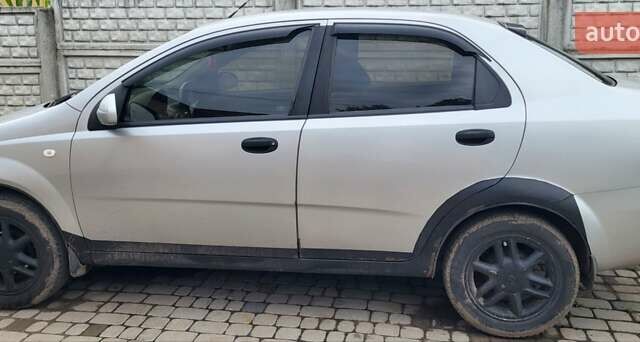 Шевроле Авео, объемом двигателя 1.5 л и пробегом 400 тыс. км за 2800 $, фото 1 на Automoto.ua