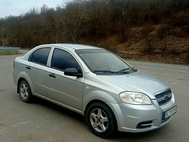Шевроле Авео, об'ємом двигуна 1.5 л та пробігом 240 тис. км за 3000 $, фото 1 на Automoto.ua