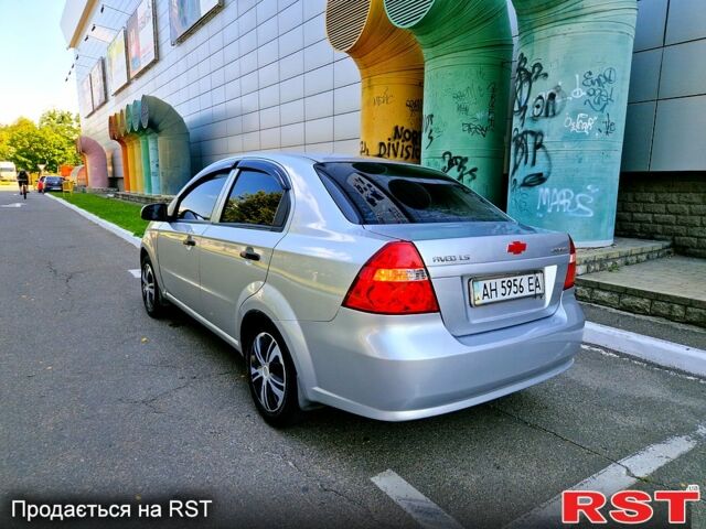 Шевроле Авео, об'ємом двигуна 1.5 л та пробігом 300 тис. км за 4000 $, фото 1 на Automoto.ua