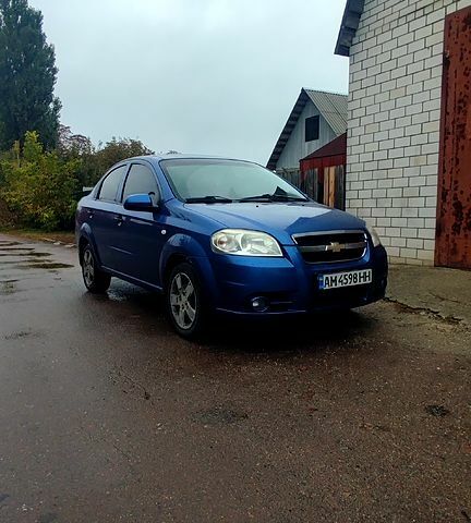 Шевроле Авео, объемом двигателя 1.5 л и пробегом 196 тыс. км за 4000 $, фото 1 на Automoto.ua