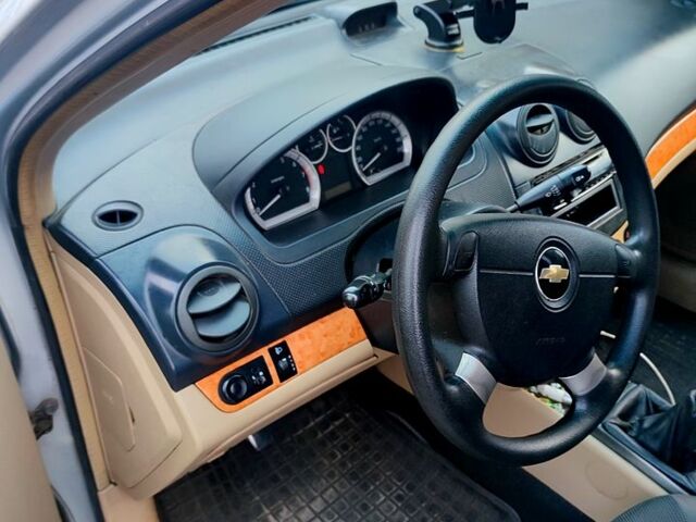 Шевроле Авео, объемом двигателя 1.6 л и пробегом 270 тыс. км за 3500 $, фото 1 на Automoto.ua