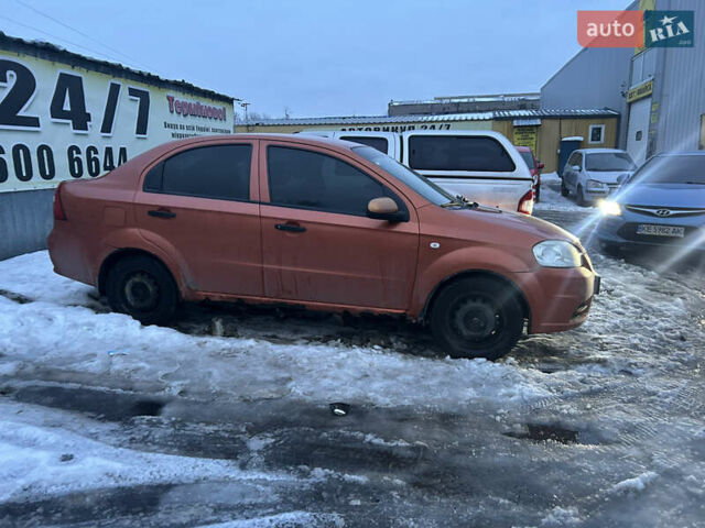 Жовтий Шевроле Авео, об'ємом двигуна 1.5 л та пробігом 400 тис. км за 1600 $, фото 1 на Automoto.ua