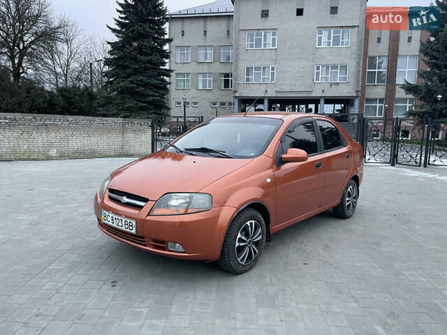 Жовтий Шевроле Авео, об'ємом двигуна 1.5 л та пробігом 207 тис. км за 2850 $, фото 1 на Automoto.ua