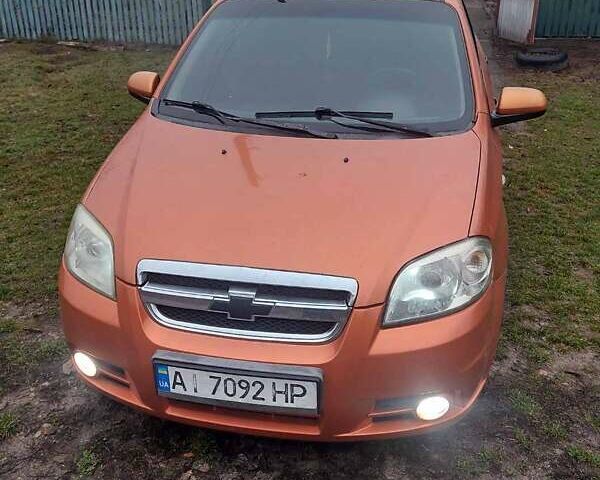 Желтый Шевроле Авео, объемом двигателя 1.5 л и пробегом 294 тыс. км за 3300 $, фото 1 на Automoto.ua