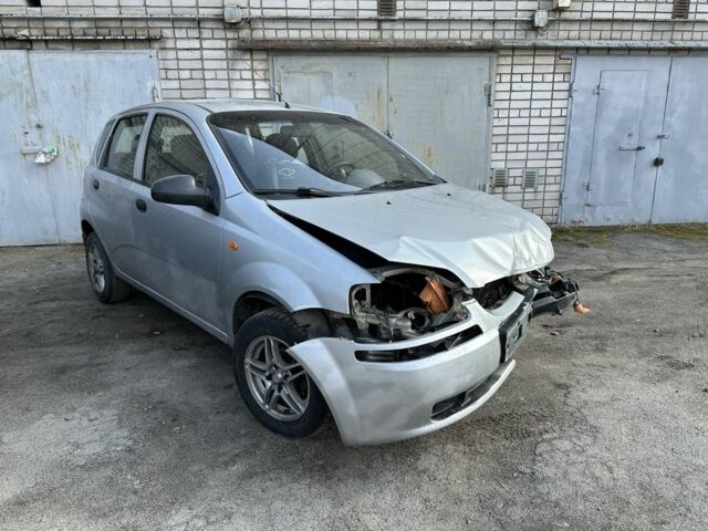 Серый Шевроле Авео, объемом двигателя 1.2 л и пробегом 200 тыс. км за 850 $, фото 1 на Automoto.ua