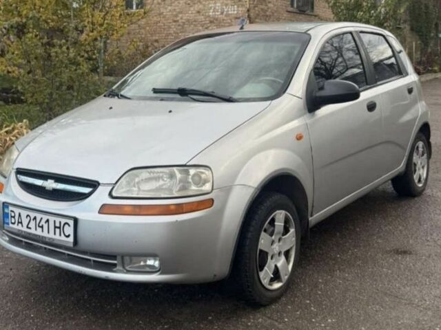 Серый Шевроле Авео, объемом двигателя 1.5 л и пробегом 220 тыс. км за 3914 $, фото 1 на Automoto.ua
