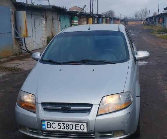 Серый Шевроле Авео, объемом двигателя 1.5 л и пробегом 313 тыс. км за 1650 $, фото 1 на Automoto.ua