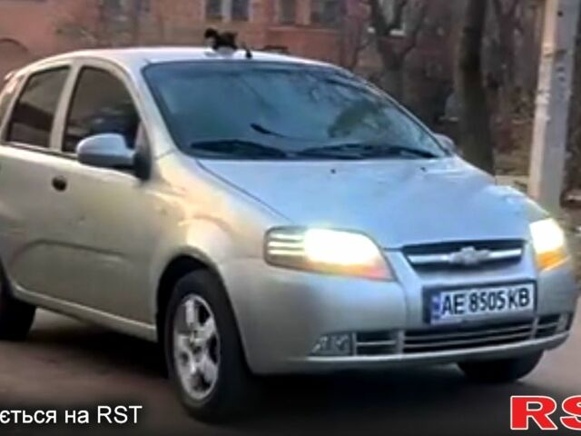 Серый Шевроле Авео, объемом двигателя 1.5 л и пробегом 290 тыс. км за 3350 $, фото 1 на Automoto.ua