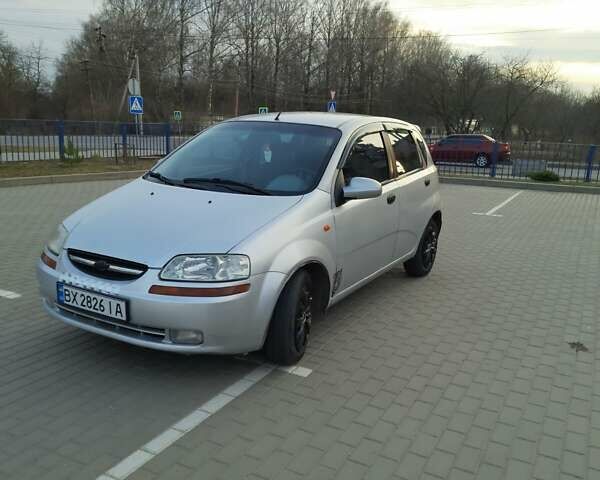 Серый Шевроле Авео, объемом двигателя 1.5 л и пробегом 265 тыс. км за 1899 $, фото 1 на Automoto.ua