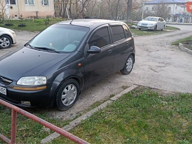 Сірий Шевроле Авео, об'ємом двигуна 1.5 л та пробігом 200 тис. км за 2709 $, фото 1 на Automoto.ua