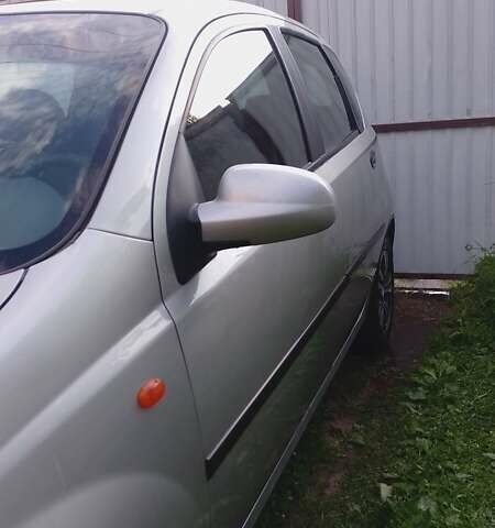 Серый Шевроле Авео, объемом двигателя 1.5 л и пробегом 149 тыс. км за 3450 $, фото 1 на Automoto.ua