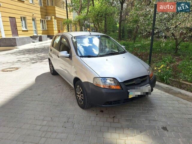 Серый Шевроле Авео, объемом двигателя 1.5 л и пробегом 220 тыс. км за 2300 $, фото 1 на Automoto.ua