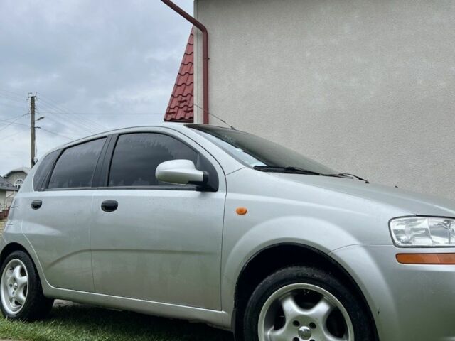 Серый Шевроле Авео, объемом двигателя 1.5 л и пробегом 157 тыс. км за 3000 $, фото 1 на Automoto.ua