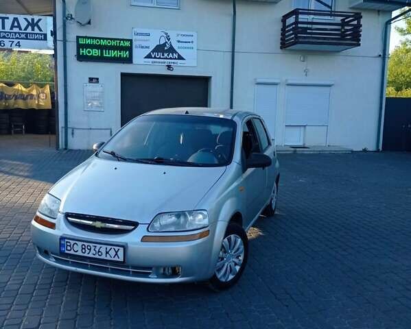 Сірий Шевроле Авео, об'ємом двигуна 1.5 л та пробігом 440 тис. км за 1750 $, фото 1 на Automoto.ua