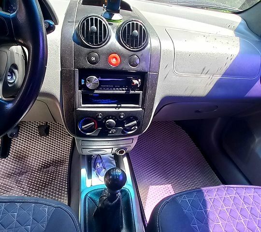 Серый Шевроле Авео, объемом двигателя 1.5 л и пробегом 182 тыс. км за 3000 $, фото 1 на Automoto.ua