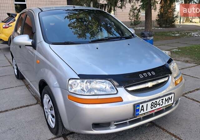 Серый Шевроле Авео, объемом двигателя 1.5 л и пробегом 265 тыс. км за 2700 $, фото 1 на Automoto.ua