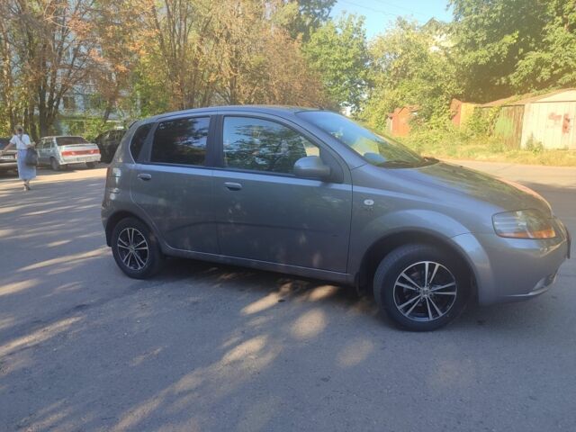 Сірий Шевроле Авео, об'ємом двигуна 1.4 л та пробігом 220 тис. км за 3507 $, фото 1 на Automoto.ua