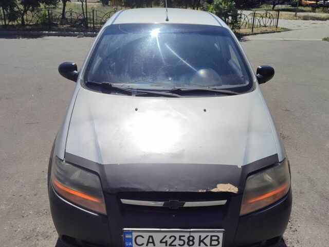 Серый Шевроле Авео, объемом двигателя 1.5 л и пробегом 290 тыс. км за 1500 $, фото 1 на Automoto.ua