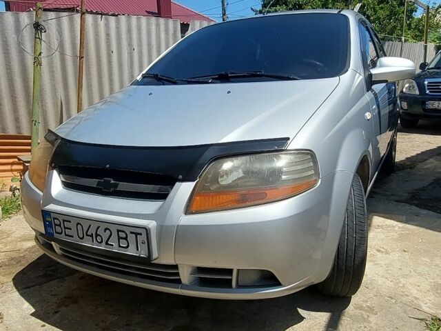 Серый Шевроле Авео, объемом двигателя 1.5 л и пробегом 149 тыс. км за 4000 $, фото 1 на Automoto.ua