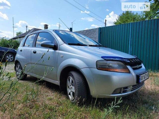 Сірий Шевроле Авео, об'ємом двигуна 1.5 л та пробігом 220 тис. км за 2900 $, фото 1 на Automoto.ua