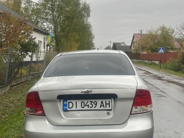 Серый Шевроле Авео, объемом двигателя 1.5 л и пробегом 285 тыс. км за 2303 $, фото 1 на Automoto.ua