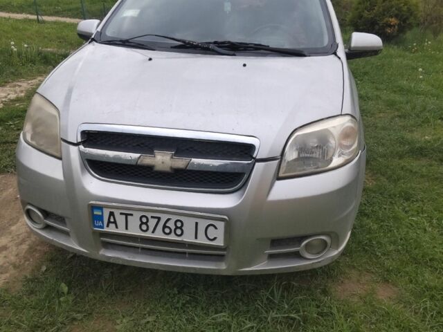 Серый Шевроле Авео, объемом двигателя 1.5 л и пробегом 250 тыс. км за 1200 $, фото 1 на Automoto.ua