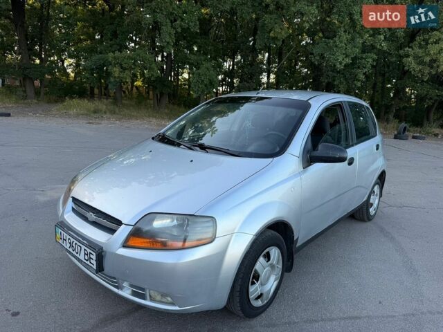 Серый Шевроле Авео, объемом двигателя 1.5 л и пробегом 200 тыс. км за 1800 $, фото 1 на Automoto.ua