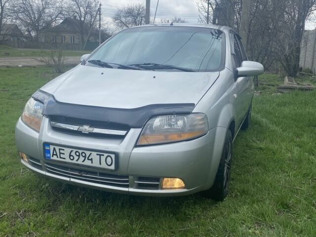 Серый Шевроле Авео, объемом двигателя 1.5 л и пробегом 413 тыс. км за 2065 $, фото 1 на Automoto.ua