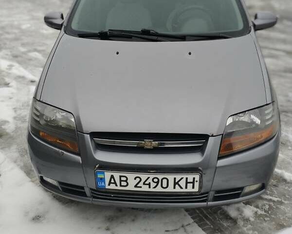 Серый Шевроле Авео, объемом двигателя 1.5 л и пробегом 220 тыс. км за 2750 $, фото 1 на Automoto.ua