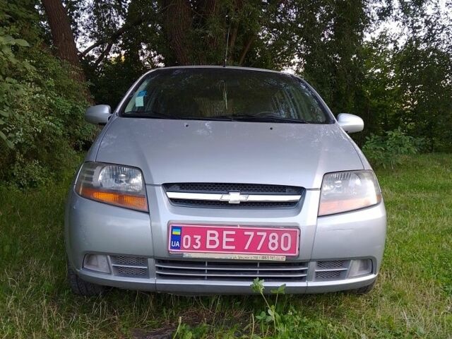 Серый Шевроле Авео, объемом двигателя 1 л и пробегом 46 тыс. км за 4668 $, фото 1 на Automoto.ua