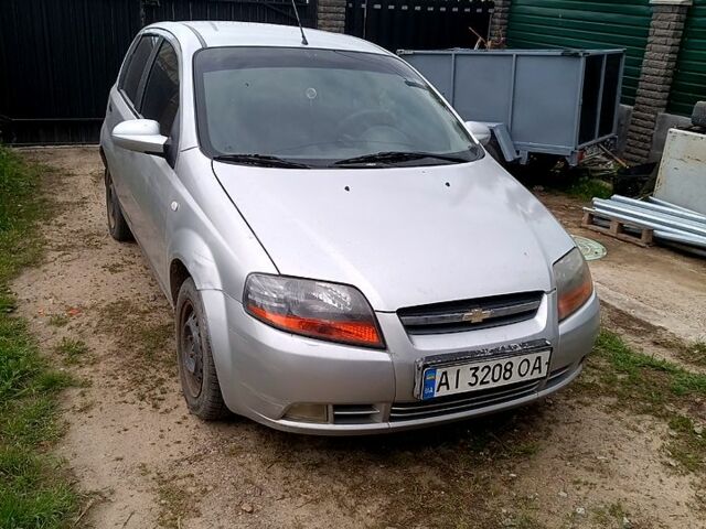 Сірий Шевроле Авео, об'ємом двигуна 1.5 л та пробігом 190 тис. км за 2200 $, фото 1 на Automoto.ua