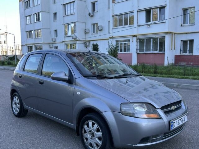 Серый Шевроле Авео, объемом двигателя 1.5 л и пробегом 277 тыс. км за 2600 $, фото 1 на Automoto.ua