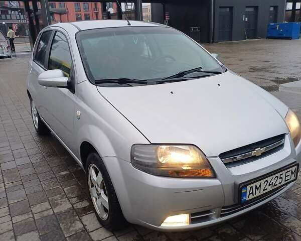 Сірий Шевроле Авео, об'ємом двигуна 1.4 л та пробігом 112 тис. км за 4150 $, фото 1 на Automoto.ua