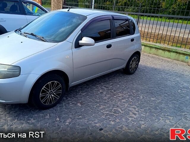 Сірий Шевроле Авео, об'ємом двигуна 1.5 л та пробігом 251 тис. км за 2900 $, фото 1 на Automoto.ua